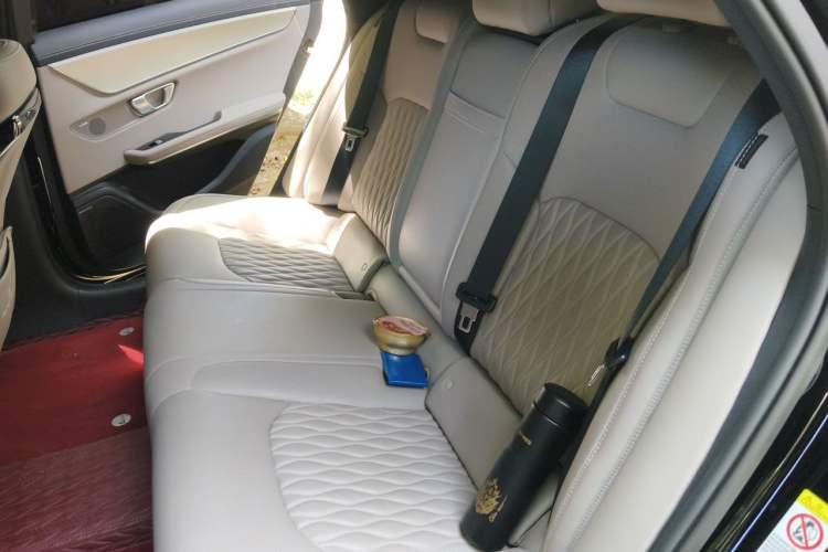 Used BYD Han 2025 DM-i 125KM Prestige Model Left Rear Seat