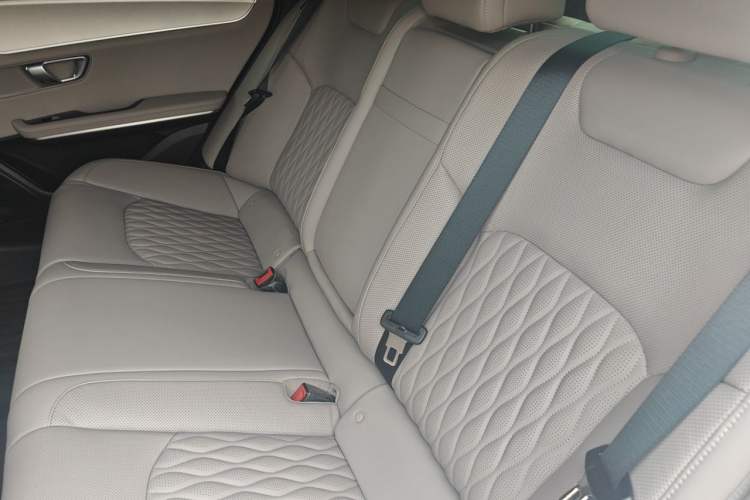 Used BYD Han 2025 DM-i 125KM Prestige Model Left Rear Seat
