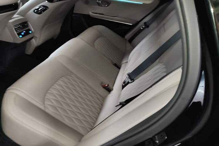 Used BYD Han 2025 EV Intelligent Driving Edition 605KM Prestige Model Left Rear Seat