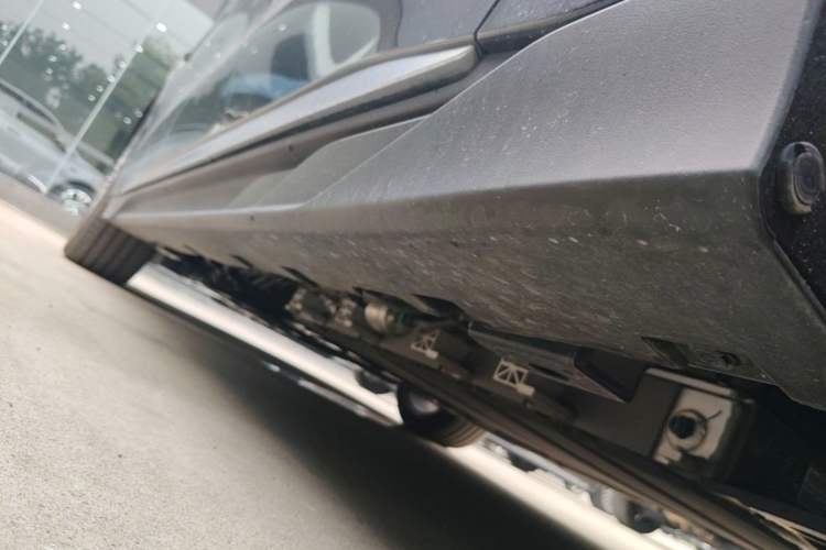 Used BYD Han 2025 DM-i Intelligent Driving Edition 125KM LiDAR Flagship Model Left Side Sill