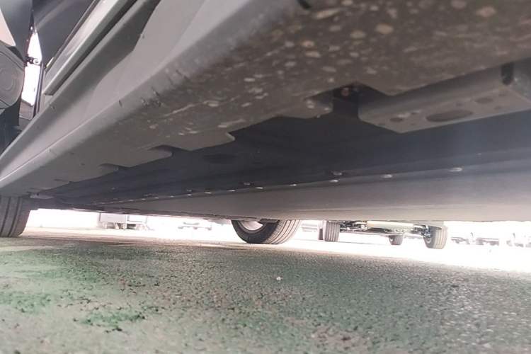 Used BYD Han 2025 EV Intelligent Driving Edition 701KM LiDAR Deluxe Model Left Side Sill