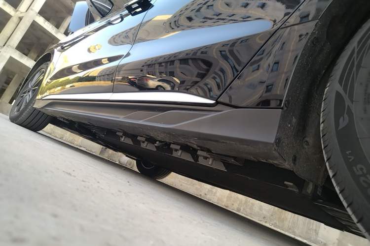 Used BYD Han 2025 DM-i Intelligent Driving Edition 245KM Prestigious Edition Left Side Sill