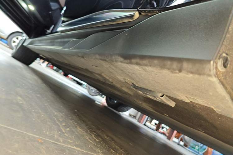 Used BYD Han 2025 EV 506KM Prestige Edition Left Side Sill