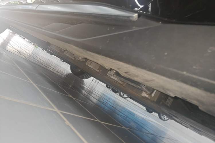 Used BYD Han 2025 DM-i Intelligent Driving Edition 125KM LiDAR Flagship Model Left Side Sill