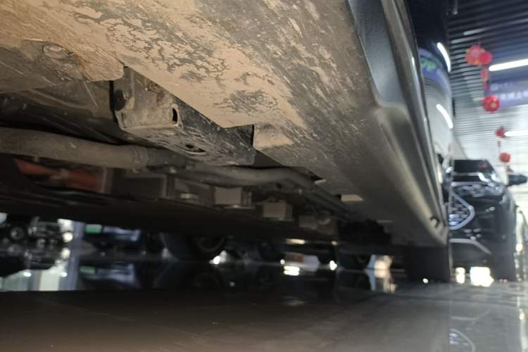 Used BYD Han 2025 DM-i Smart Drive 125KM Prestige Model Left Side Sill