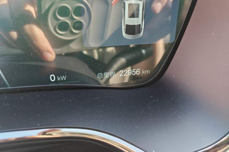 Used BYD Han 2025 DM-i 125KM Elite Model Odometer Close Up