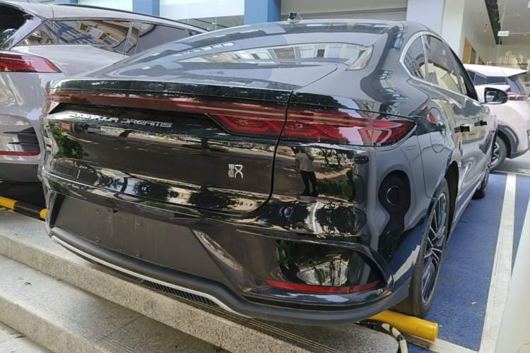 Used BYD Han 2025 DM-i 125KM LiDAR-Powered Intelligent Driving Model Rear Right 45 Deg
