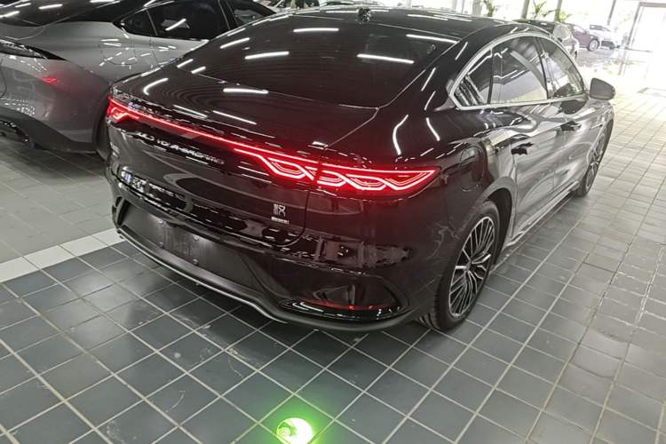 Used BYD Han 2025 DM-i Intelligent Driving Edition 125KM LiDAR Flagship Model Rear Right 45 Deg