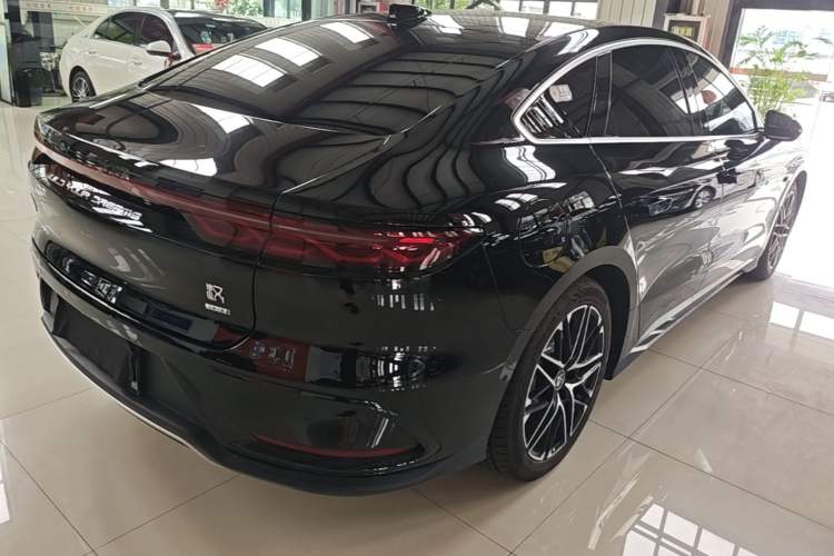 Used BYD Han 2025 EV Intelligent Driving Edition 605KM Prestige Model Rear Right 45 Deg
