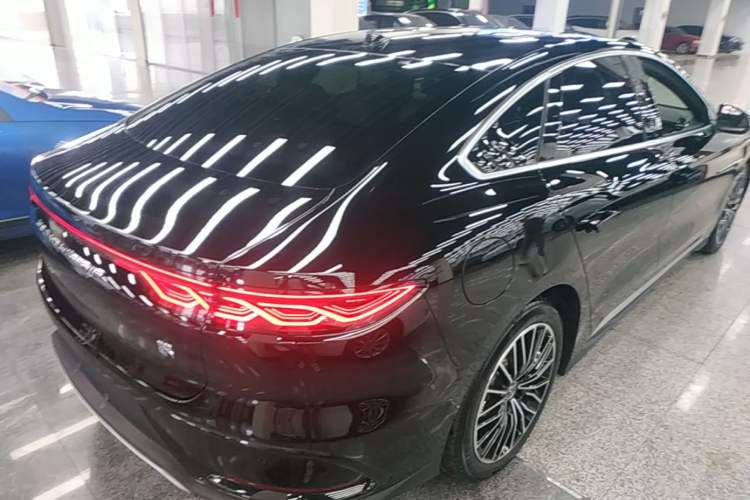 Used BYD Han 2025 EV with 701 km of Laser Radar-Enabled Intelligent Driving Rear Right 45 Deg