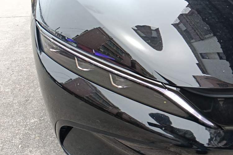 Used BYD Han 2025 DM-i 125KM Elite Model Right Front Headlight