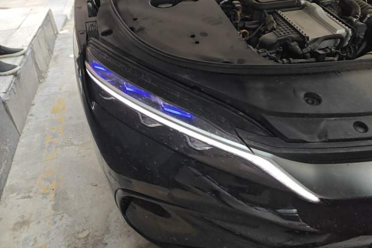 Used BYD Han 2025 DM-i Smart Drive 125KM Elite Model Right Front Headlight