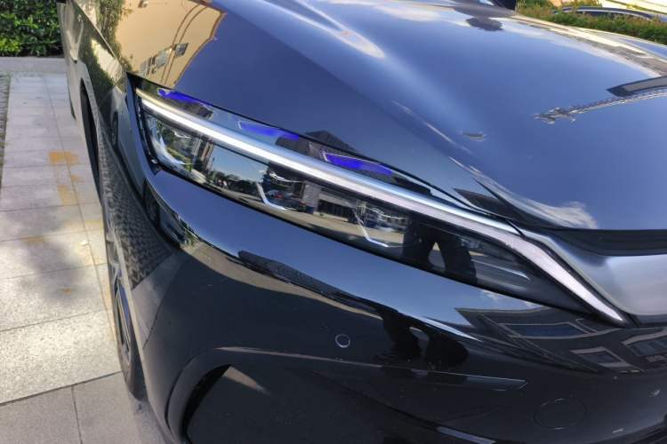 Used BYD Han 2025 Model EV Intelligent Driving Edition 635KM Flagship Right Front Headlight
