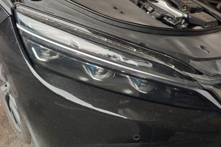Used BYD Han 2025 DM-i Smart Drive 125KM Elite Model Right Front Headlight