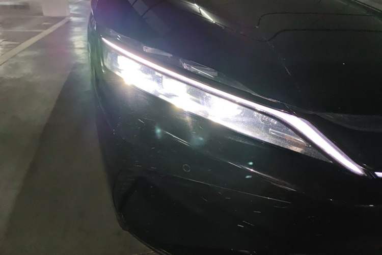 Used BYD Han 2025 DM-i 125KM Elite Model Right Front Headlight
