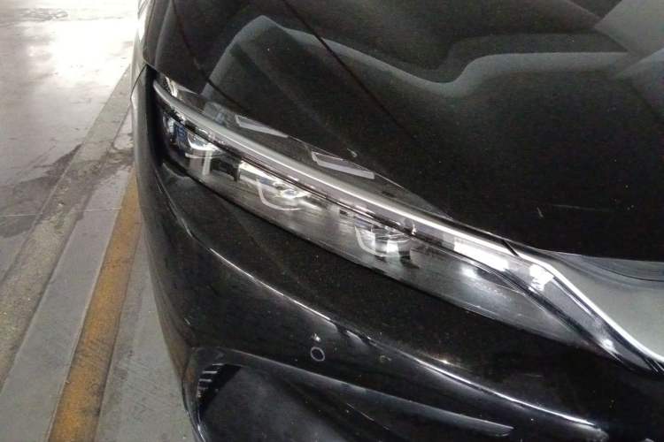 Used BYD Han 2025 DM-i 125KM Prestige Model Right Front Headlight