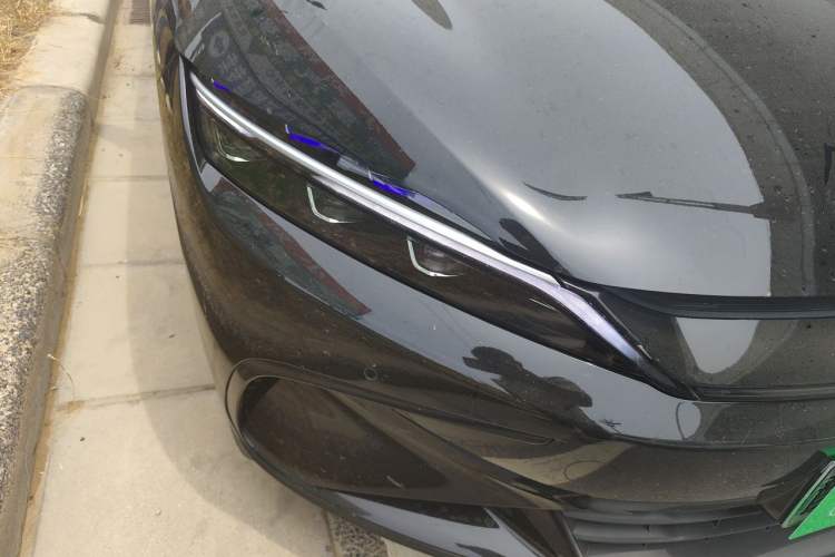 Used BYD Han 2025 DM-i 125KM Elite Model Right Front Headlight