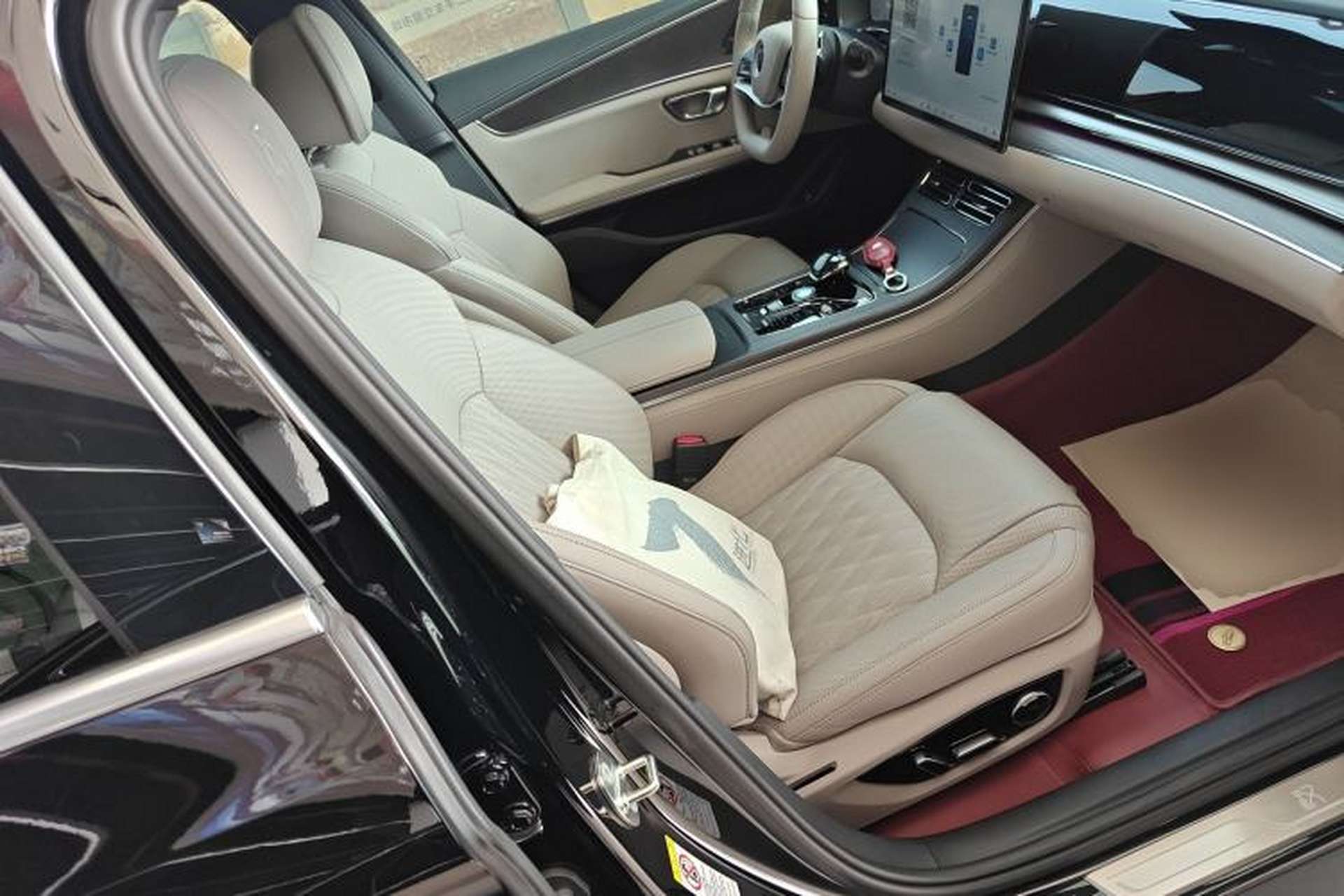 Used BYD Han 2025 DM-i Intelligent Driving Edition 125KM LiDAR Flagship Model Right Front Seat