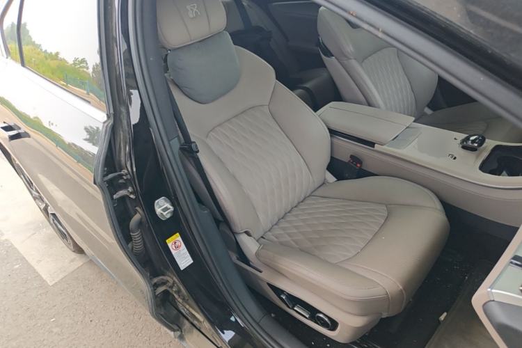 Used BYD Han 2025 DM-i 125KM Prestige Model Right Front Seat