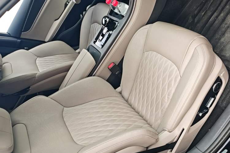 Used BYD Han 2025 DM-i Intelligent Driving Edition 125KM LiDAR Flagship Model Right Front Seat