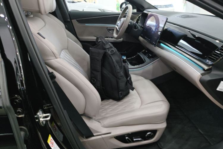 Used BYD Han 2025 DM-i Intelligent Driving Edition 125KM LiDAR Flagship Model Right Front Seat