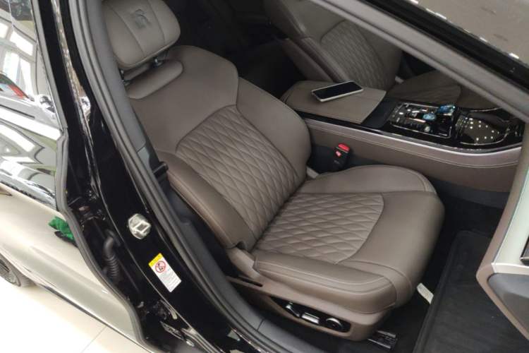 Used BYD Han 2025 DM-i 125KM Elite Model Right Front Seat