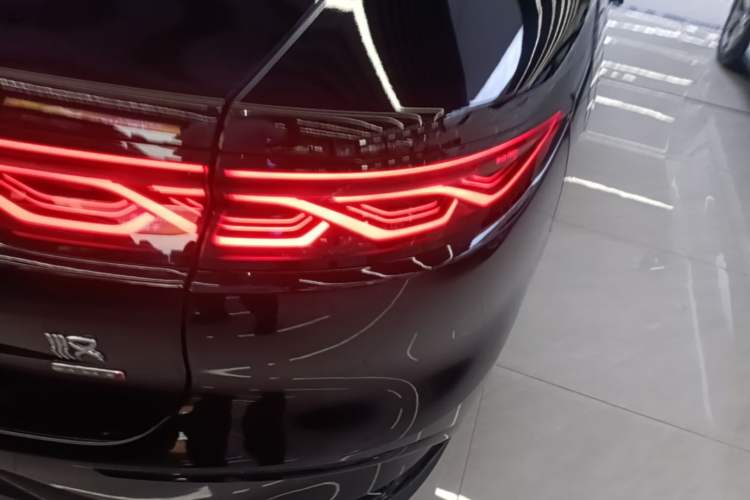 Used BYD Han 2025 DM-i Intelligent Driving Edition 125KM LiDAR Flagship Model Right Rear Taillight