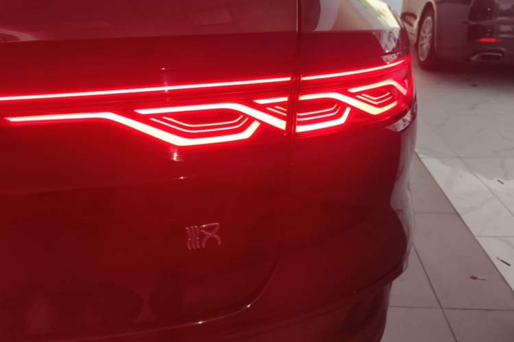 Used BYD Han 2025 DM-i 125KM Elite Model Right Rear Taillight