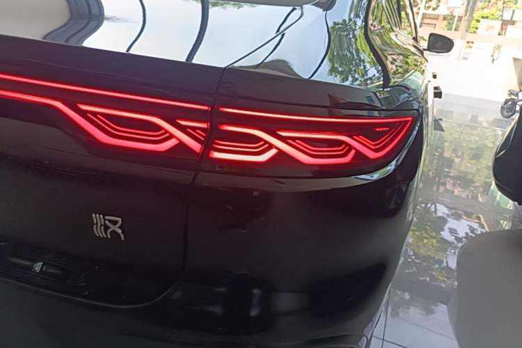 Used BYD Han 2025 DM-i 125KM Prestige Model Right Rear Taillight