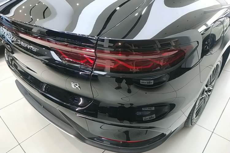Used BYD Han 2025 EV with 701 km of Laser Radar-Enabled Intelligent Driving Right Rear Taillight