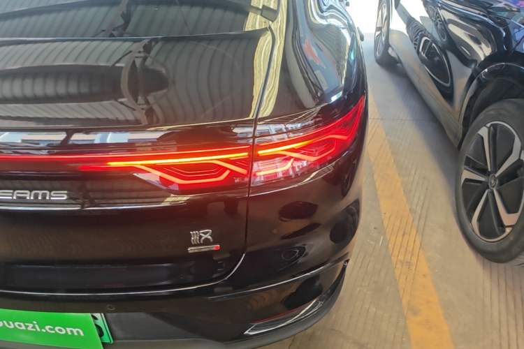 Used BYD Han 2025 DM-i Intelligent Driving Edition 125KM LiDAR Flagship Model Right Rear Taillight