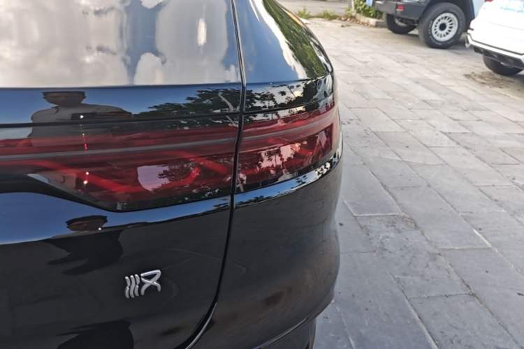Used BYD Han 2025 EV Intelligent Driving Edition 701KM LiDAR Flagship Model Right Rear Taillight
