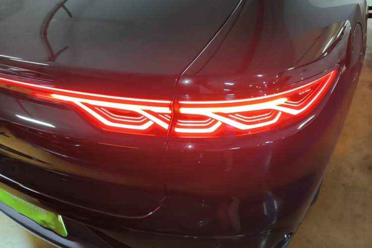 Used BYD Han 2025 DM-i Smart Drive 125KM Elite Model Right Rear Taillight