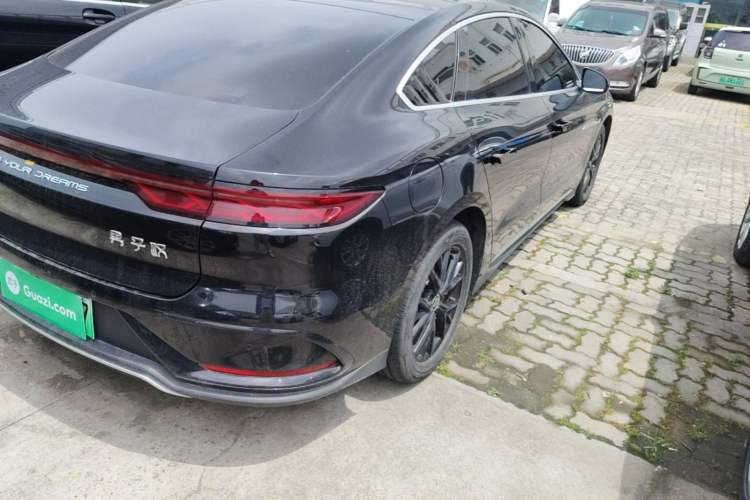 Used BYD Han 2025 DM-i 125KM Elite Model Right Rear Taillight