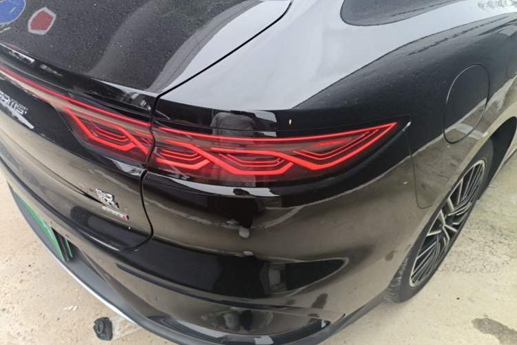 Used BYD Han 2025 DM-i 125KM LiDAR-Powered Intelligent Driving Model Right Rear Taillight