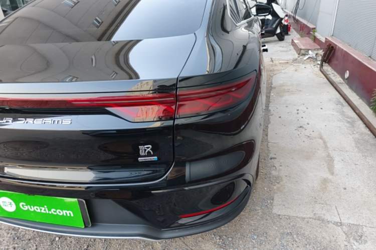 Used BYD Han 2025 DM-i Intelligent Driving Edition 245KM Prestigious Edition Right Rear Taillight