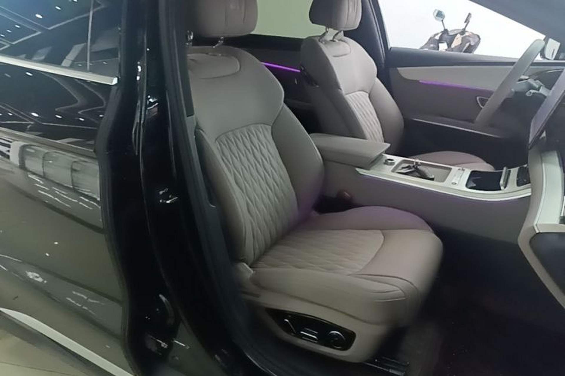 Used BYD Han 2025 Model EV Intelligent Driving Edition 635KM LiDAR Flagship Right Rear Wheel Hub