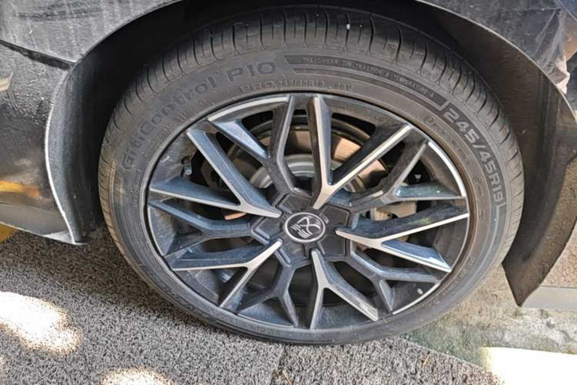 Used BYD Han 2025 EV Intelligent Driving Version 506KM Prestige Model Right Rear Wheel Hub