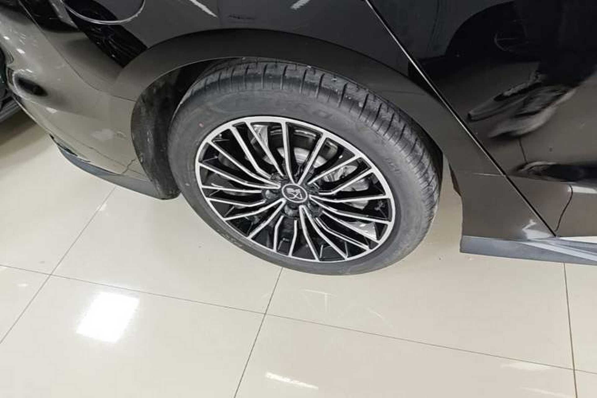 Used BYD Han 2025 DM-i Intelligent Driving Edition 125KM LiDAR Flagship Model Right Rear Wheel Hub