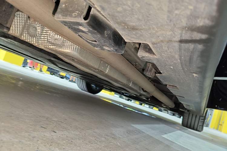 Used BYD Han 2025 DM-i Smart Drive 125KM Prestige Model Right Side Sill