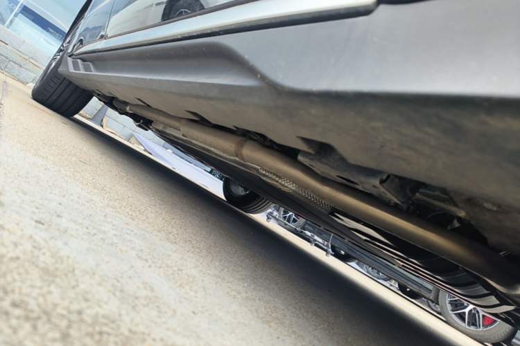 Used BYD Han 2025 DM-i Intelligent Driving Edition 125KM LiDAR Flagship Model Right Side Sill