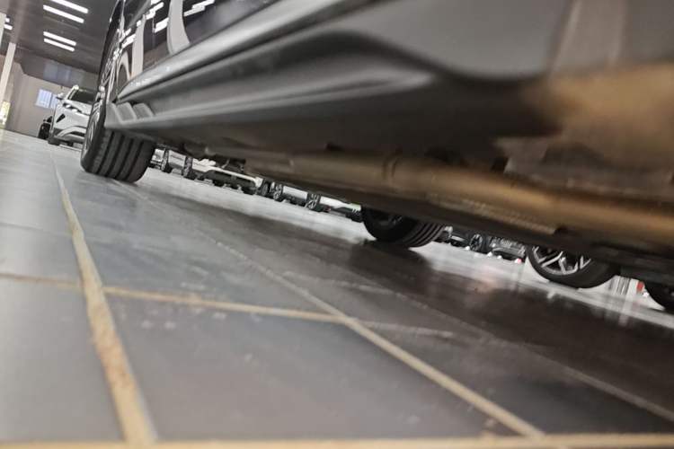 Used BYD Han 2025 DM-i Intelligent Driving Edition 125KM LiDAR Flagship Model Right Side Sill