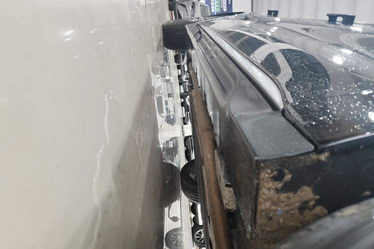 Used BYD Han 2025 DM-i Intelligent Driving Edition 125KM LiDAR Flagship Model Right Side Sill