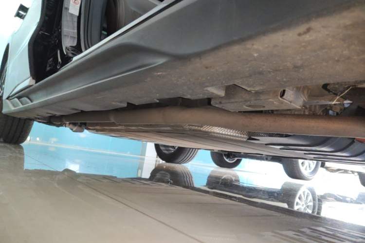 Used BYD Han 2025 DM-i 125KM Prestige Model Right Side Sill