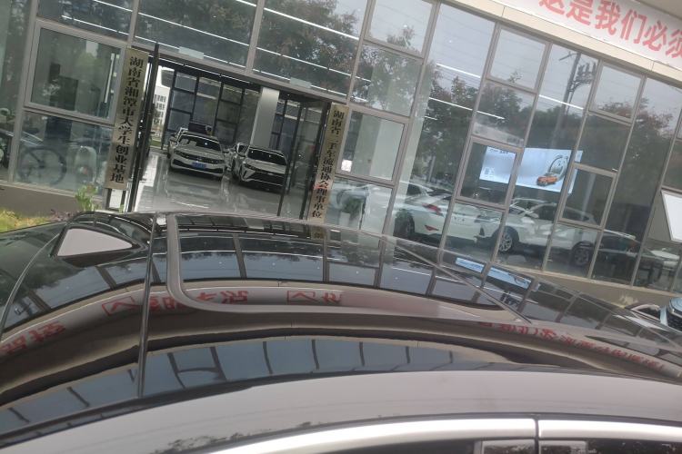 Used BYD Han 2025 EV Intelligent Driving Edition 701KM LiDAR Flagship Model Roof