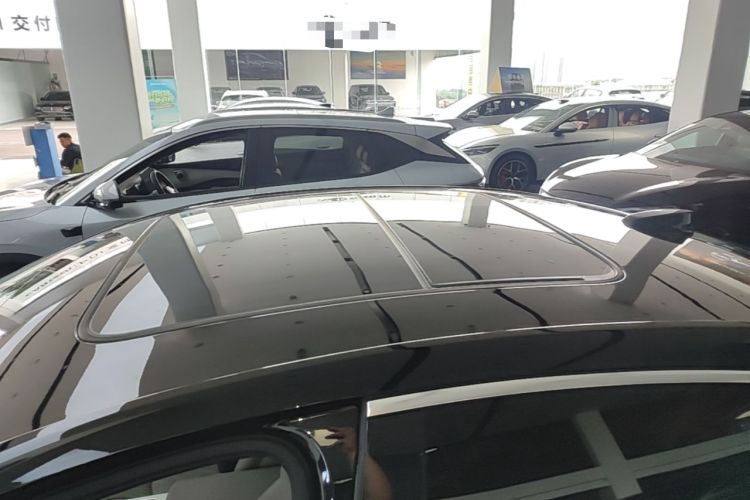Used BYD Han 2025 Model EV Intelligent Driving Edition 635KM Flagship Roof