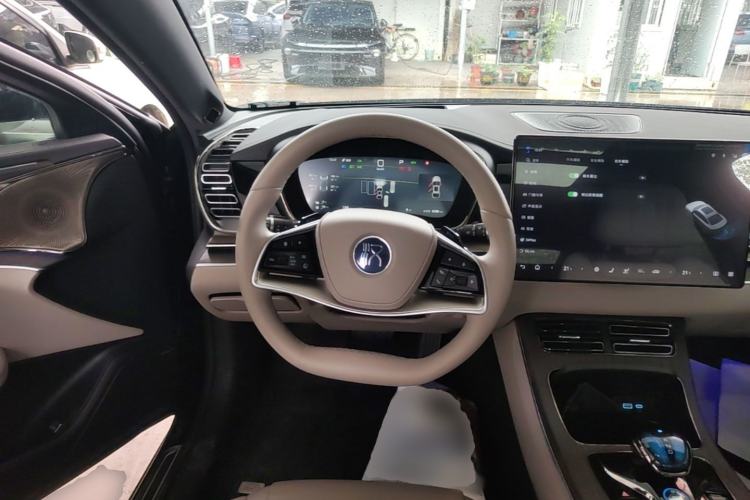 Used BYD Han 2025 DM-i Intelligent Driving Edition 125KM LiDAR Flagship Model Steering Wheel