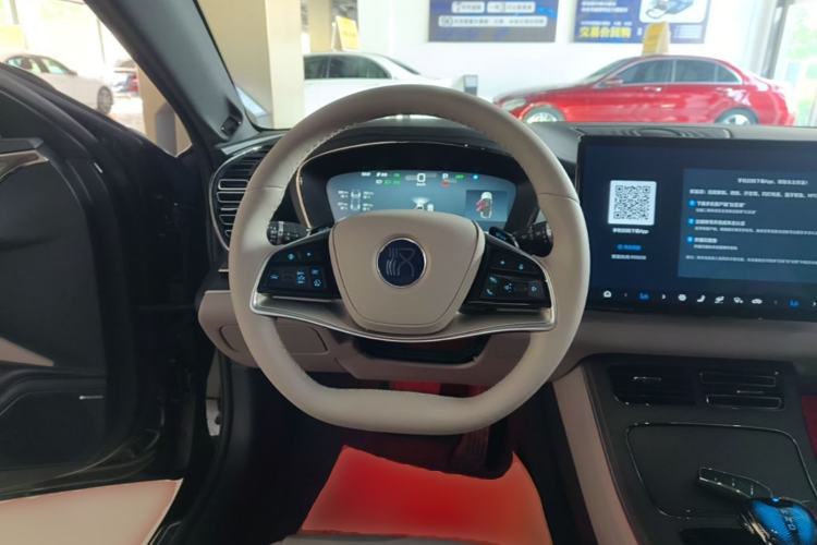Used BYD Han 2025 DM-i Intelligent Driving Edition 125KM LiDAR Flagship Model Steering Wheel