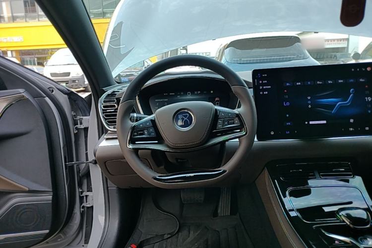 Used BYD Han 2025 DM-i 125KM Elite Model Steering Wheel