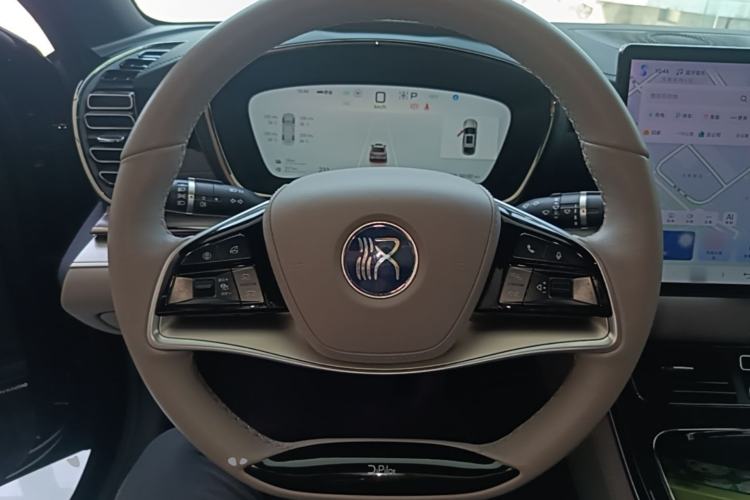 Used BYD Han 2025 DM-i 125KM Prestige Model Steering Wheel